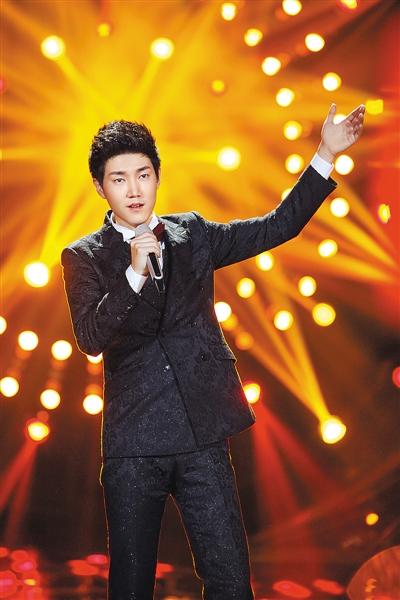 《歌手4》逆袭的低音炮:蛰伏九年终毕业