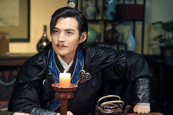 《五鼠闹东京》严屹宽多重身份开小号