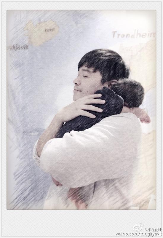 佟丽娅晒父子照为陈思诚庆生