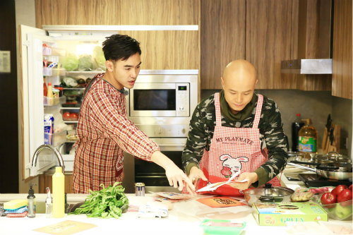 阮经天乐嘉做菜