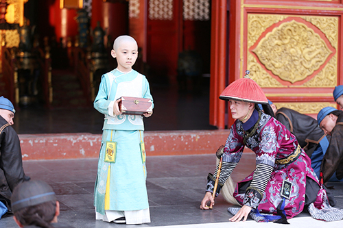 小德子郑龙春晚收官新剧变都市潮男