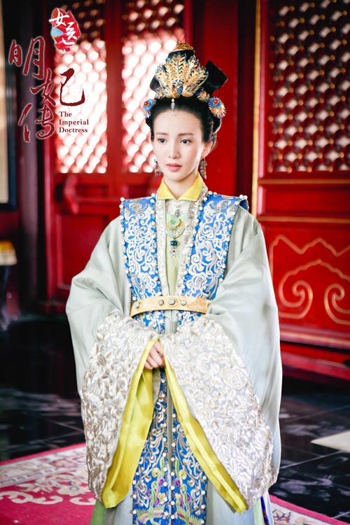 女医金晨走上华妃路大胆挑战反派