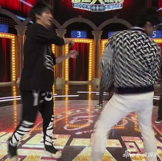 大张伟怒“扇”陈汉典