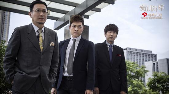 艾伟、霍政谚、邹廷威