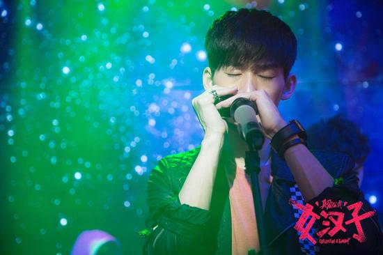 张翰《女汉子真爱公式》饰演叶思逸