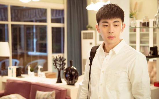 邓伦《等待候鸟》坑妹变撩妹 画风突变