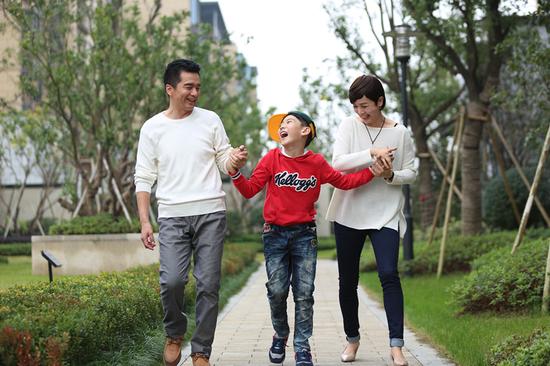 蒋雯丽、许亚军一家人
