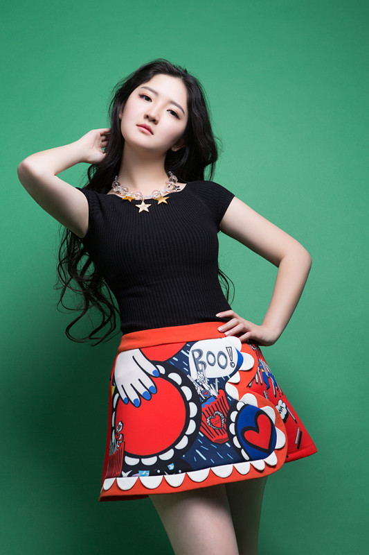 16岁超女选手方圆:学得快乐唱得响亮