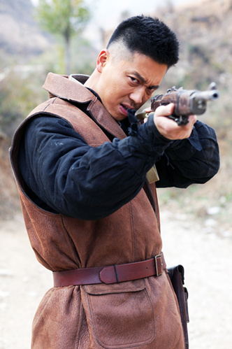 《铁在烧》二轮开播 王雷再携葛十三回归