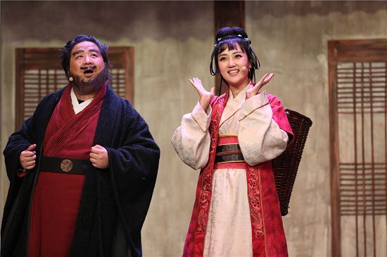 张飞遇见“萌萝莉”