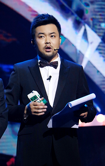 崔志佳泪别《喜剧人》 争当全能创作人