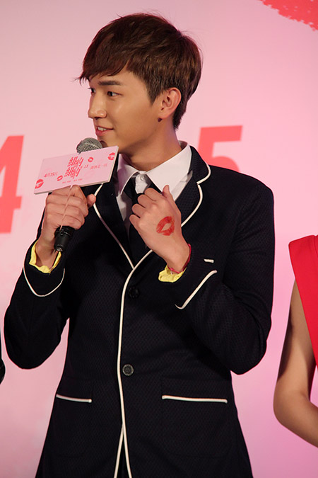 杨旭文