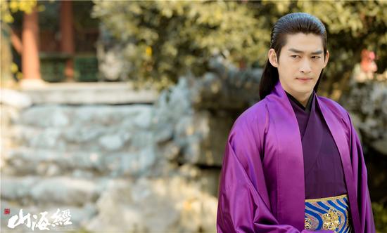 心月狐紫色装扮