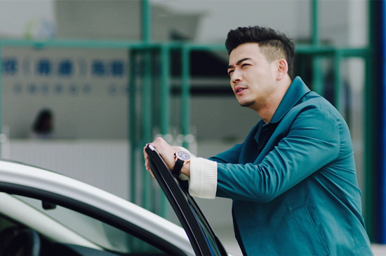 杨烁拓宽戏路欢乐颂硬汉变身为总裁