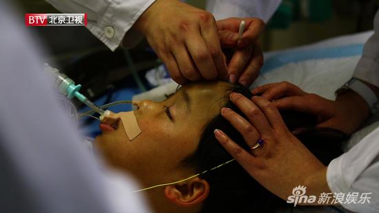 面对儿子的死亡，母亲将如何选择