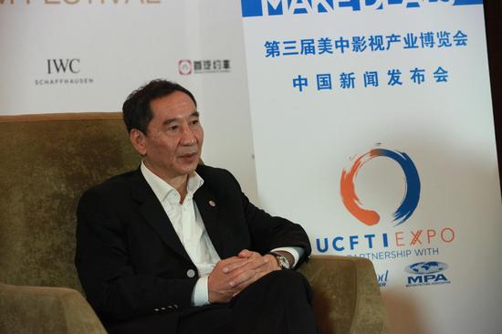 中国电影合作制片公司总经理苗晓天先生接受采访
