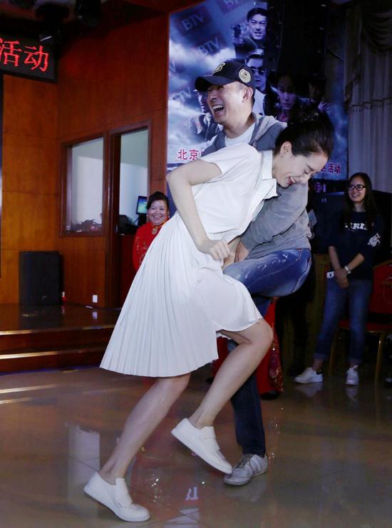 董维嘉、贾一平