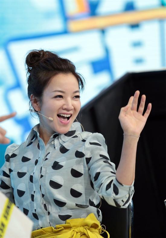 辣妈阿雅亮相《星期天》