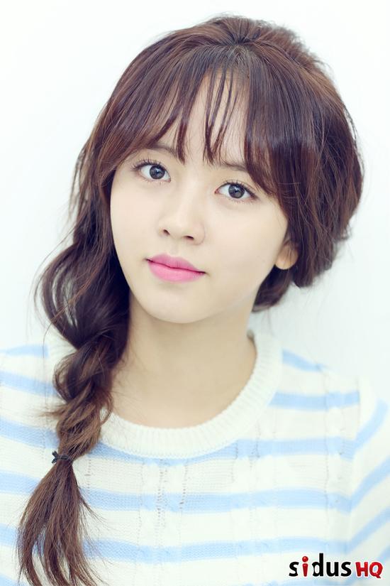 韩星金所炫将出演tvn新剧变身可爱女鬼