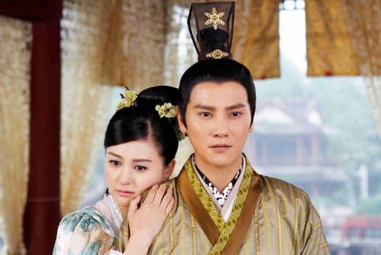 丁子峻饰演皇帝赵端 