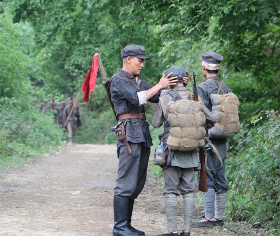 96小时热拍聂远演红军英雄传正能量