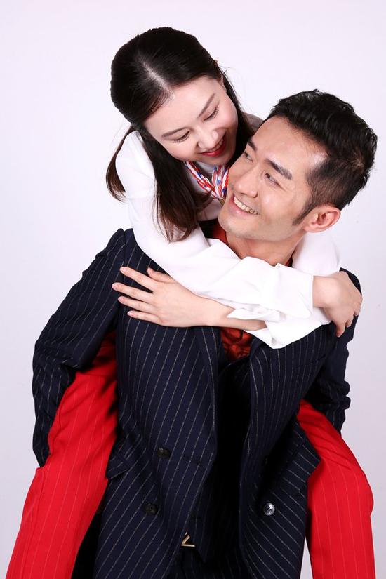 我老爸去泡妞》杀青|替我老爸去泡妞|泽尔库|李欣聪_新浪娱乐_新浪网