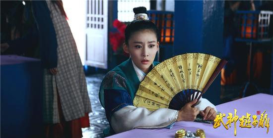 贾青饰公孙宝月