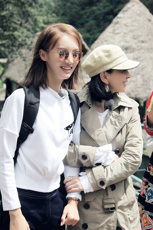 金晨花姐真情流露别把女汉子当真汉子