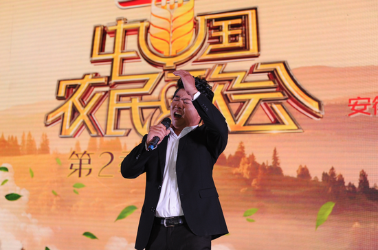 上届歌王李刘标