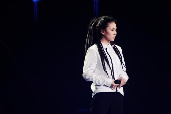 毕夏《暴风女王》