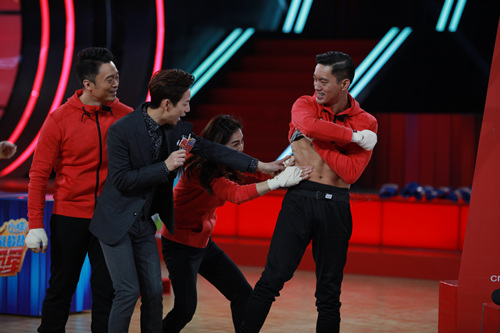 陈国坤《来吧冠军》 挑战拳王掀起王者之战