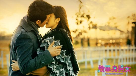 启宏子欣温馨一刻