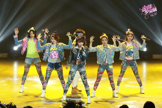 谢霆锋队创意改编《生日快乐》