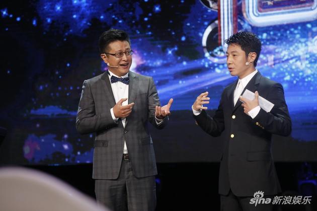 撒贝宁和张腾岳互动