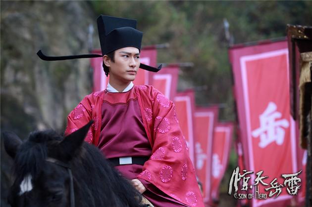 朱梓骁饰演皇子阿琮