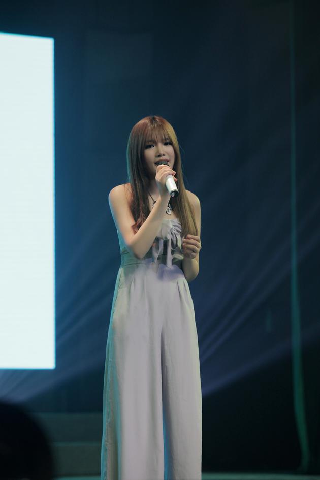 印子月河北开唱 校园传递音乐梦想精神