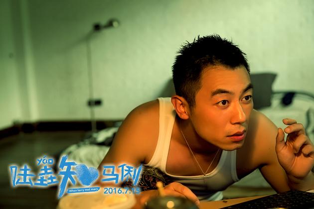 “硬汉”朱亚文突破挑战喜剧角色