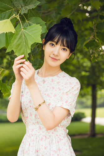 旋风少女2热拍雨婷儿亭亭玉立