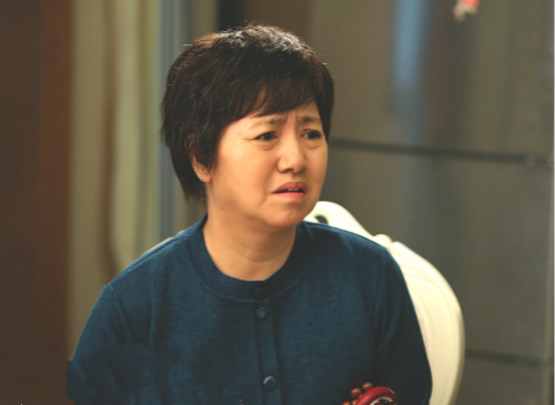 李野萍《女不强大天不容》 剧照