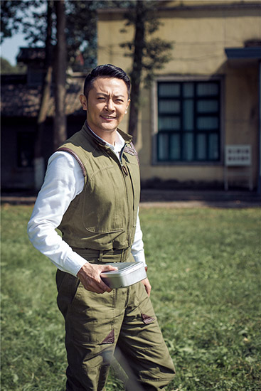 印小天《解密》变严师 戏外是搞笑派