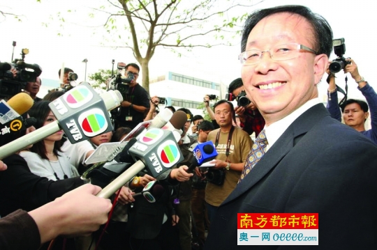 曾醒明人称拆弹专家