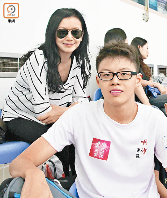 无线打造港男招牌锁定赵雅芝之子等星2代