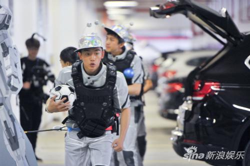 逃离R星球大作战