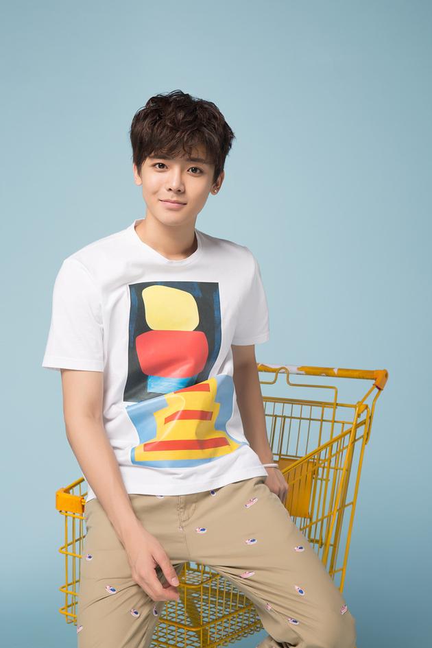 侯明昊新曲《超能奶爸》