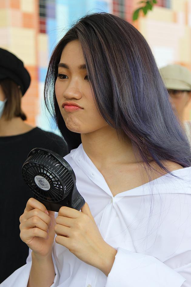 赵大格台北拍新曲mv 16小时打造新造型