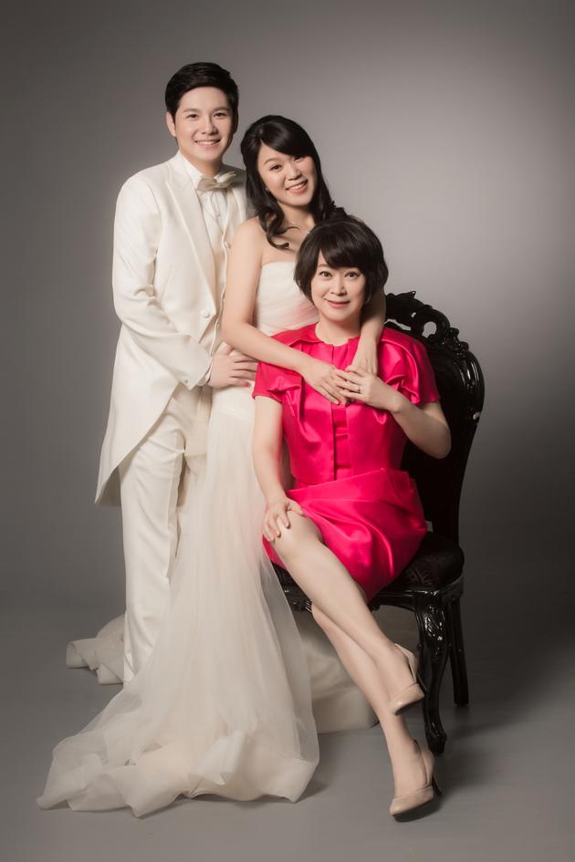 李国修女儿妹子出嫁与父母纪念日同一天