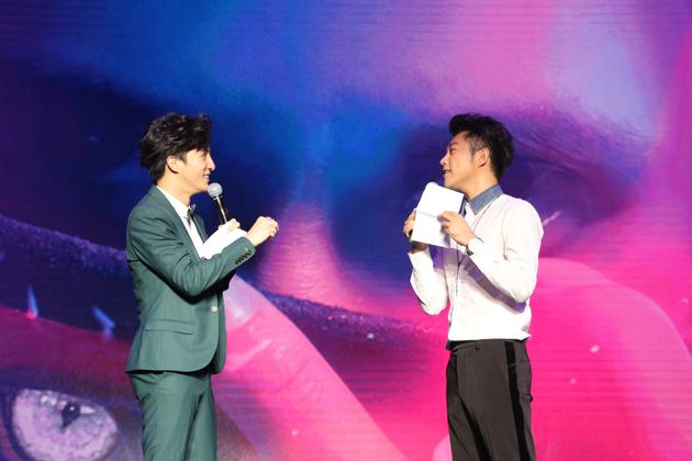 薛之谦现场互动