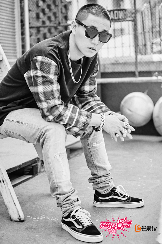 姜gary首秀《超级女声》 黄致列暂时缺席