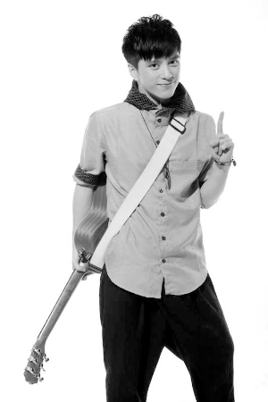 2013年张彦博参加《快乐男声》比赛