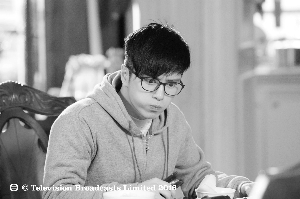 35岁的张彦博在剧中装嫩卖萌